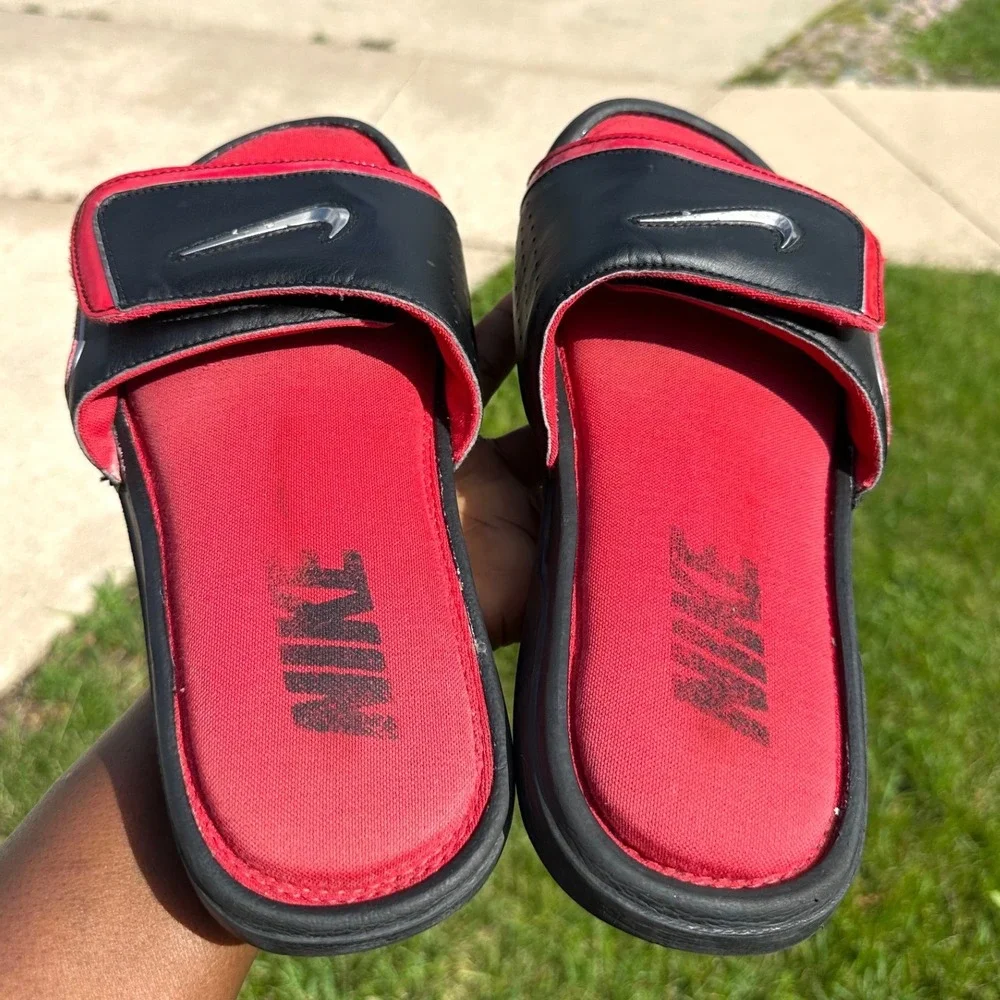 Nike Comfort Slide 2 Men's Sandals Size 9 Red Black